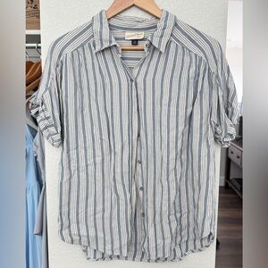 Universal Thread Blue & White Striped Button-Down Shirt